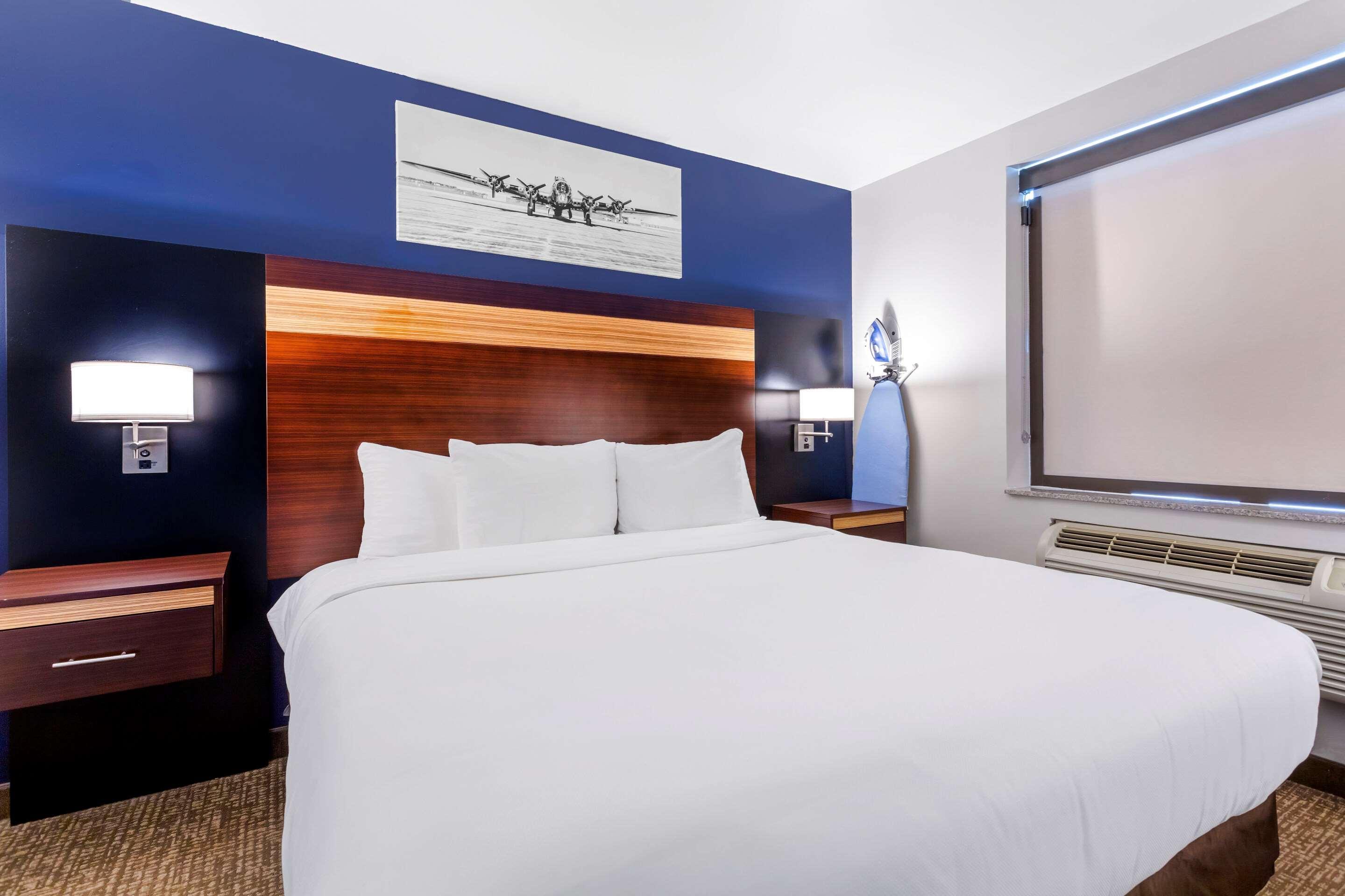 Avion Inn Near Lga Airport, Ascend Hotel Collection Нью-Йорк Экстерьер фото