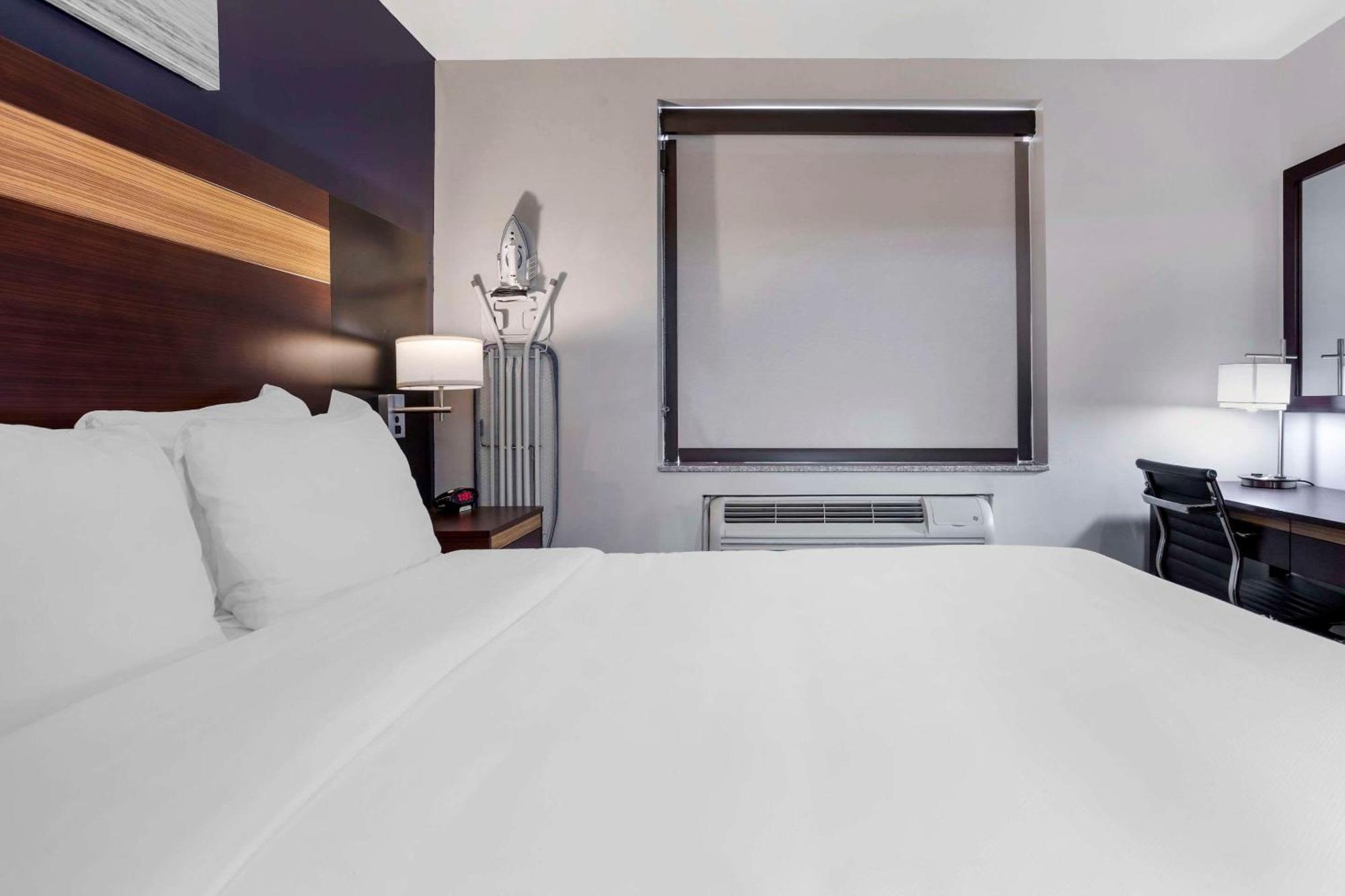 Avion Inn Near Lga Airport, Ascend Hotel Collection Нью-Йорк Экстерьер фото