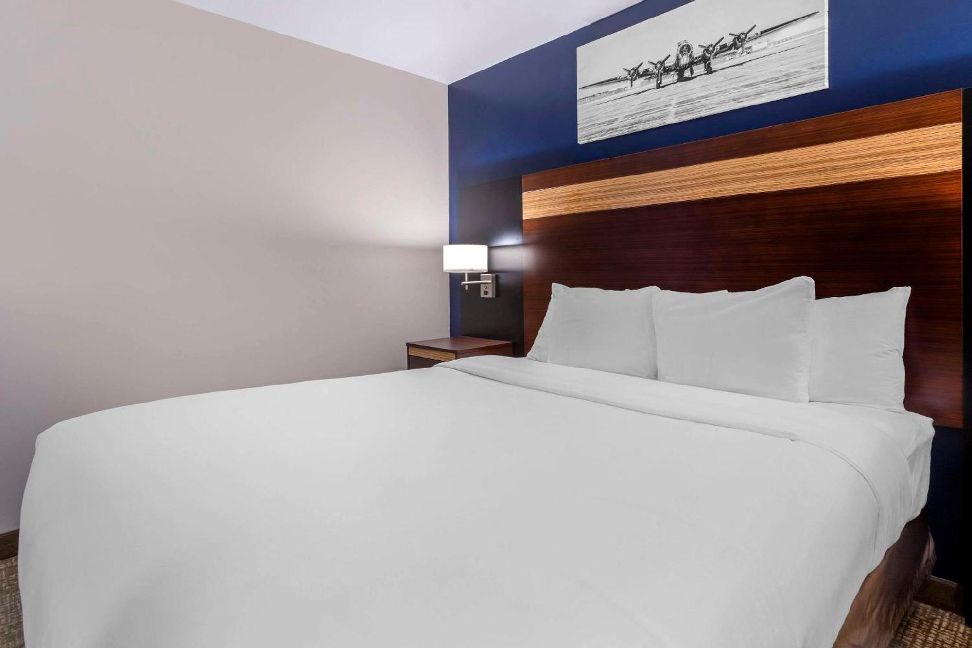 Avion Inn Near Lga Airport, Ascend Hotel Collection Нью-Йорк Экстерьер фото