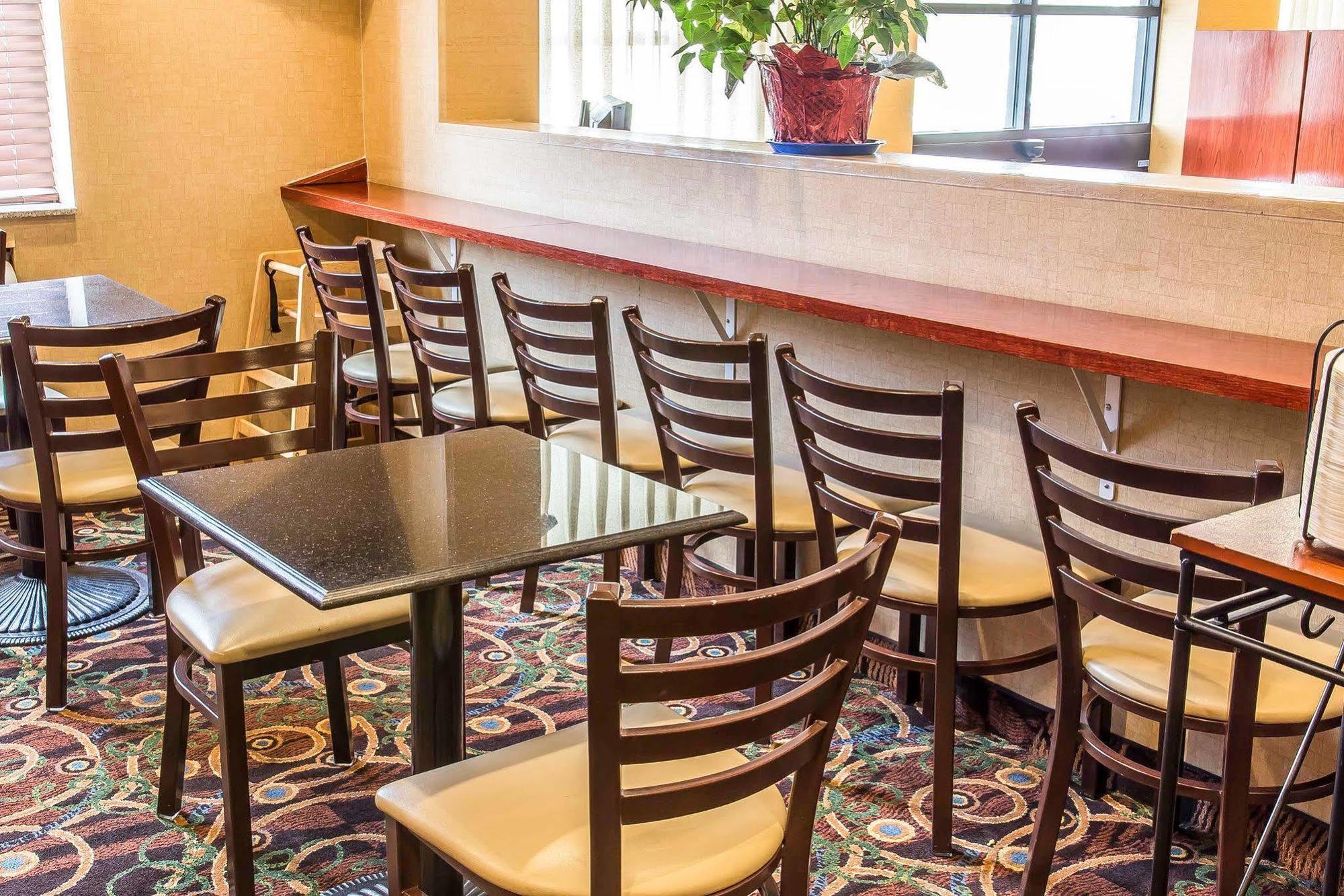 Avion Inn Near Lga Airport, Ascend Hotel Collection Нью-Йорк Экстерьер фото